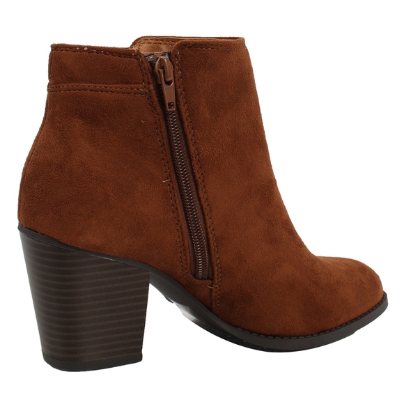 Cognac Zipper Stacked Heel Ankle Boot - Picture 4 of 8